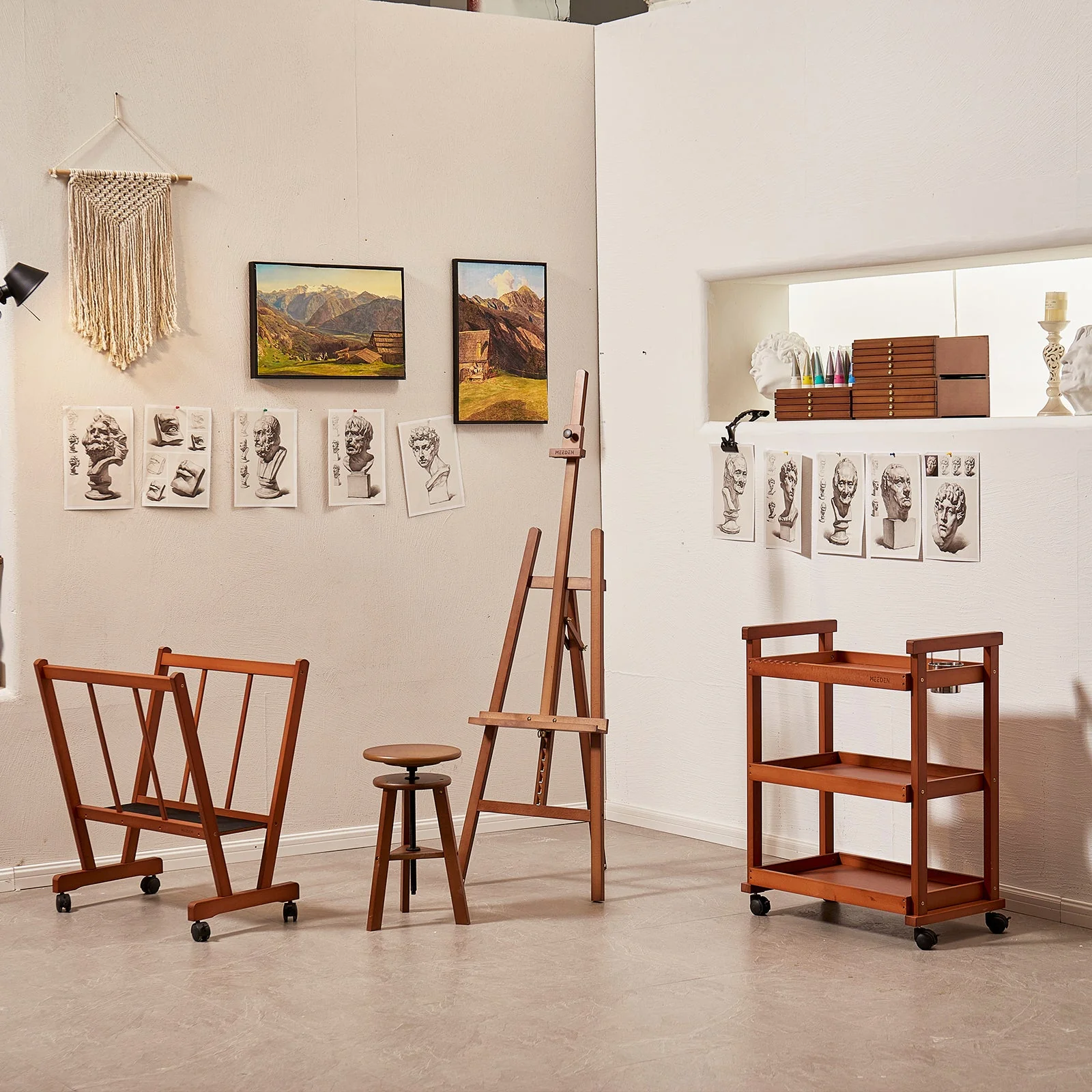 MEEDEN Solid Adjustable A-Frame Painting Beechwood Art Easel-Walnut-W01D - Image 5